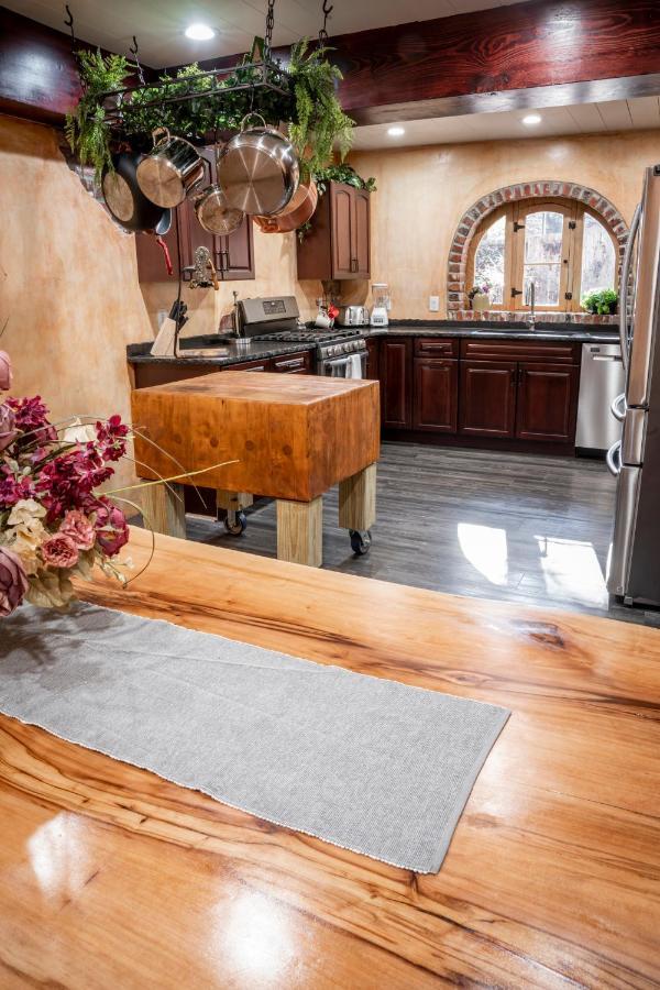 The Hobbit House, Fantasy Comes Home!